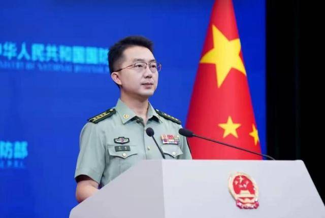 台军半夜扛导弹坐地铁，统一呼声再起，国防部1招就可打痛赖清德